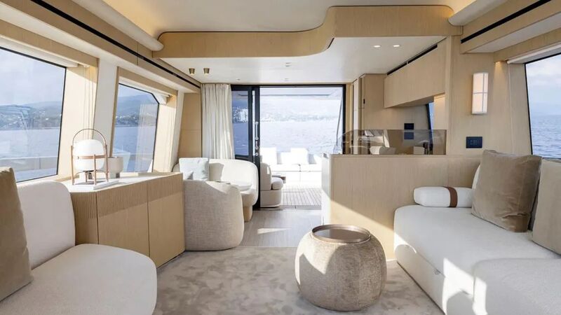 AZIMUT 62 FLY